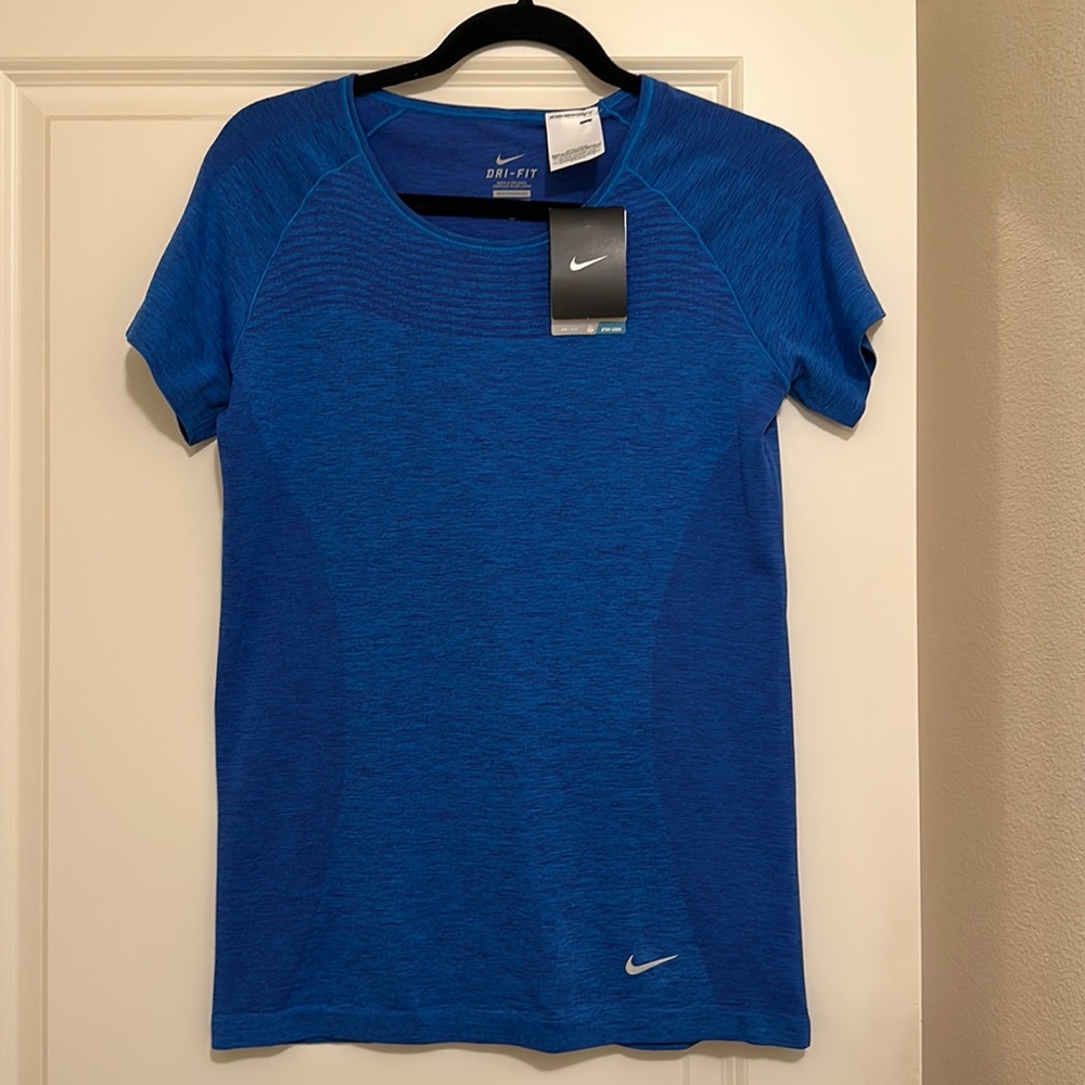 Nike running T